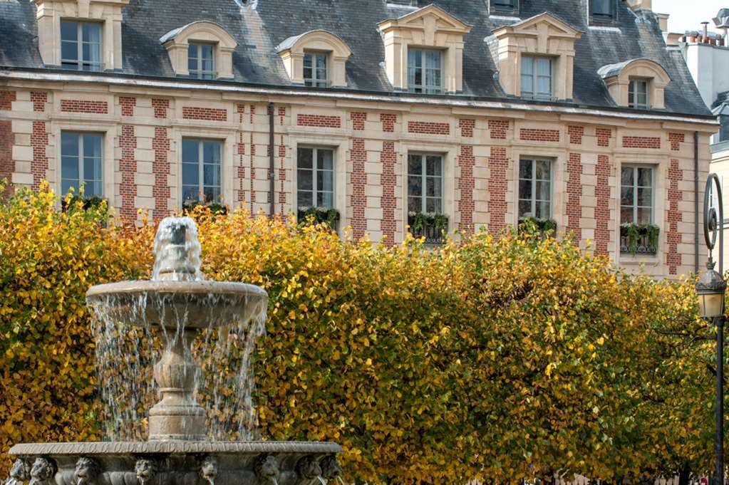 Hotel Cour des Vosges Paris Exterior foto