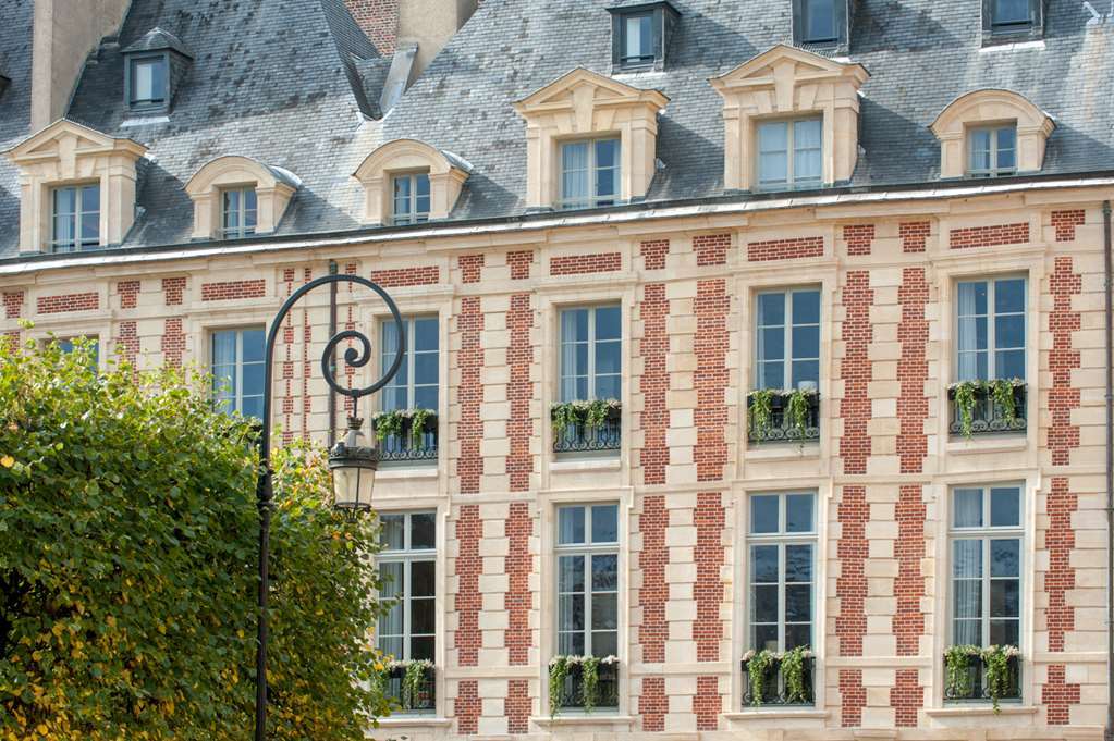 Hotel Cour des Vosges Paris Exterior foto